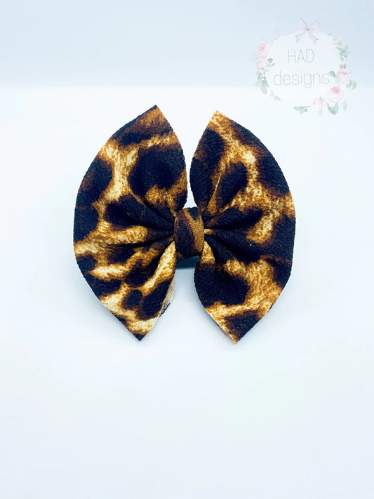 Brown Leopard clip/nylon