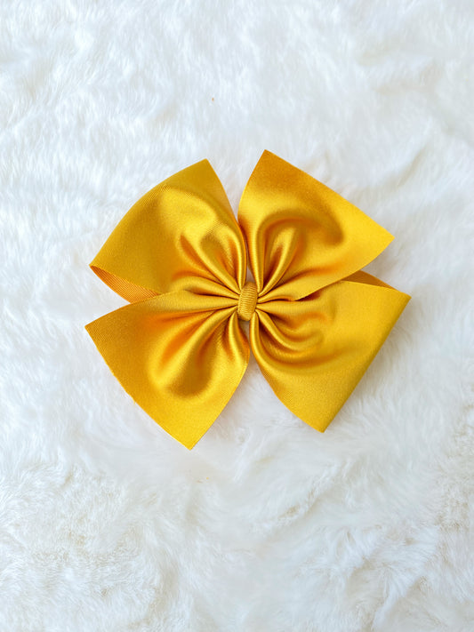 Mustard satin pinwheel clip