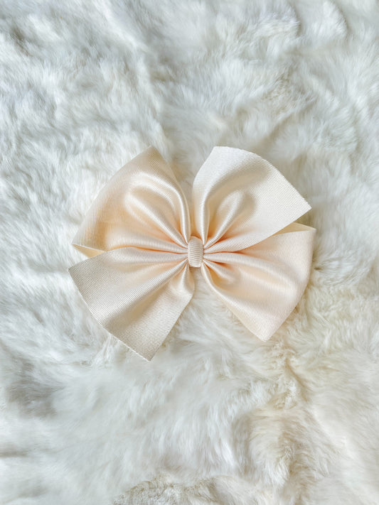 Ivory satin pinwheel clip